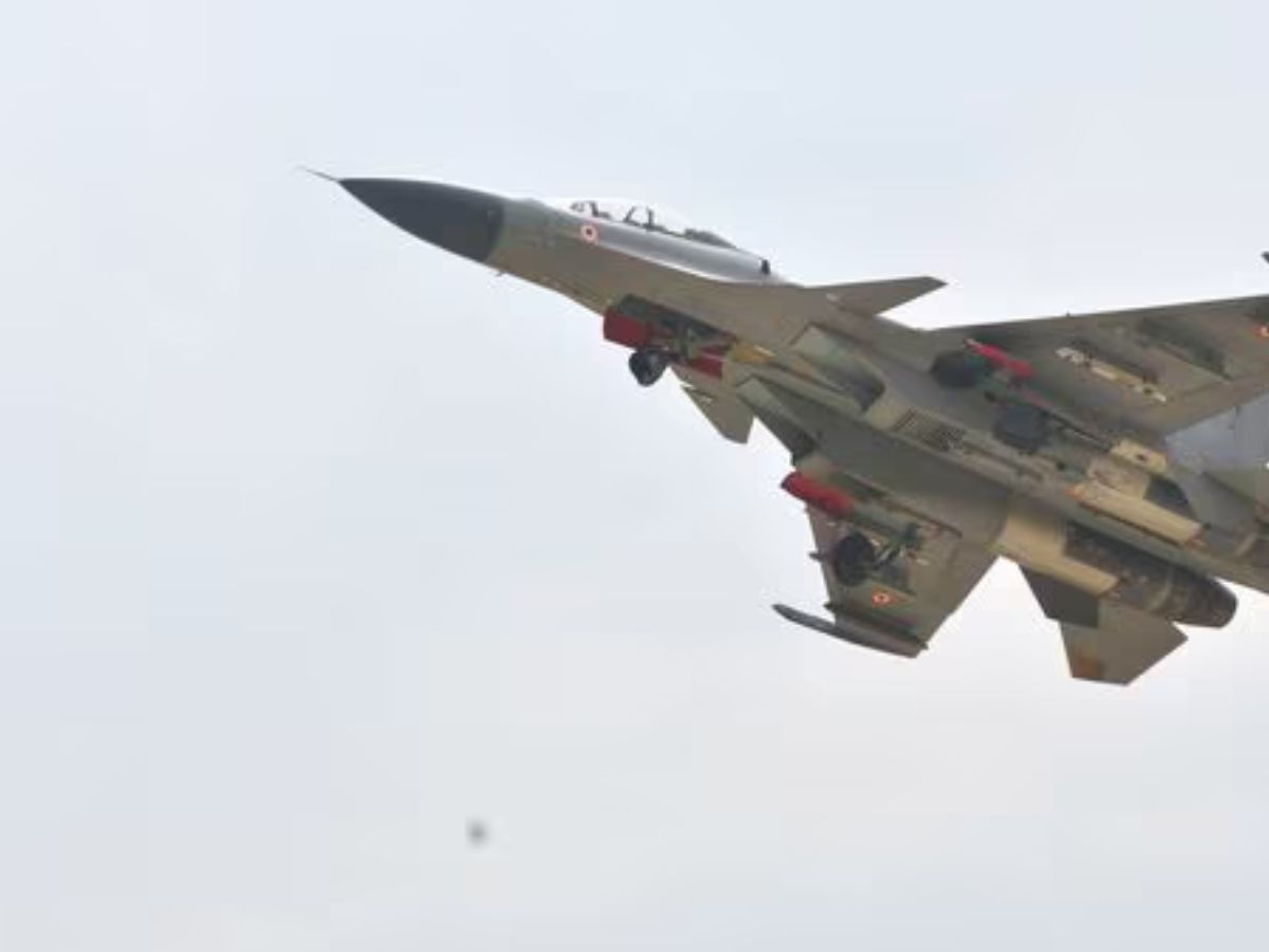 IAF jet landings: यूपी में गंगा एक्सप्रेसवे वायुसेना के लिए चौथी हवाई पट्टी बना, भारत में और किन हाईवे पर लड़ाकू जेट करते हैं लैंडिंग?