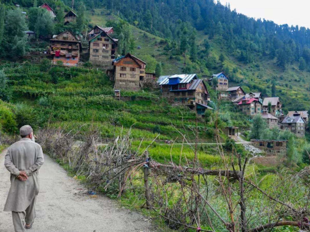 Pahalgam attack: वर्षों की शांति के बाद, भारत-पाक तनाव बढ़ने से LoC निवासी 'युद्ध' के लिए तैयार!