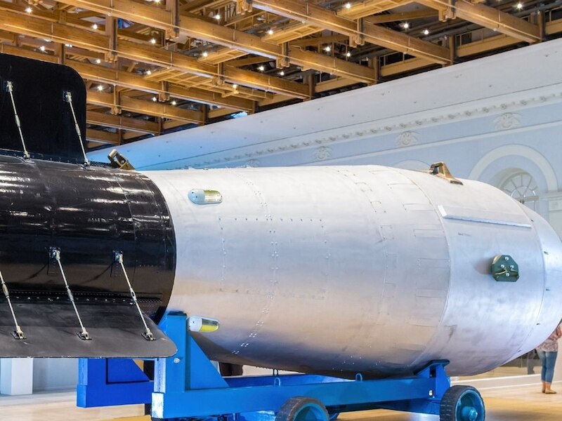 Hydrogen bomb vs atom bomb know how thermonuclear bombs nuclear weapons ...