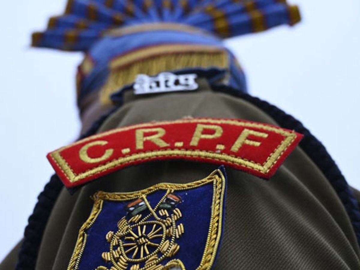 ପାକିସ୍ତାନୀ ଝିଅକୁ ବାହା ହେବା ପଡିଲା ମହଙ୍ଗା, ଚାକିରି ହରାଇଲେ CRPF ଯବାନ ପାକିସ୍ତାନୀ ଝିଅକୁ ବାହା ହେବା ପଡିଲା ମହଙ୍ଗା, ଚାକିରି ହରାଇଲେ CRPF ଯବାନ