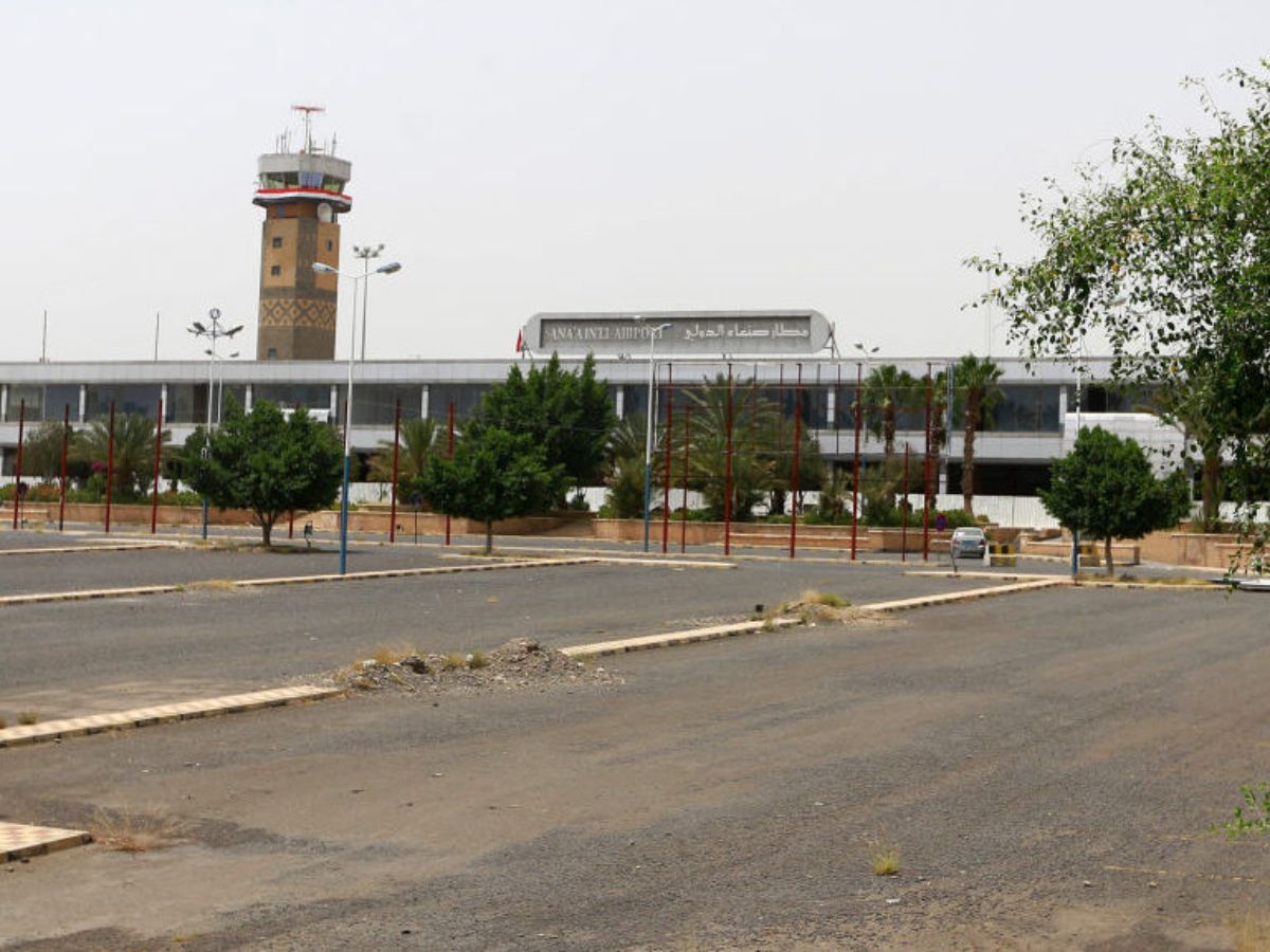 'बाहर नहीं निकले तो जान को खतरा...',इजरायल ने पहली बार 1000 मील दूर दी अटैक की चेतावनी, निशाने पर यमन का सना हवाई अड्डा