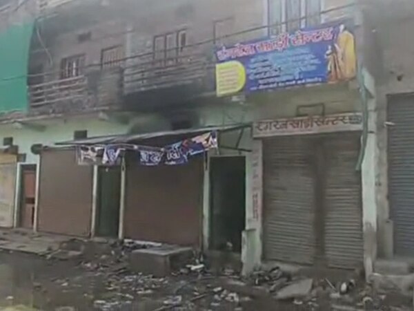 लव जिहाद के नाम पर हिंदू संगठनों ने काटा बवाल