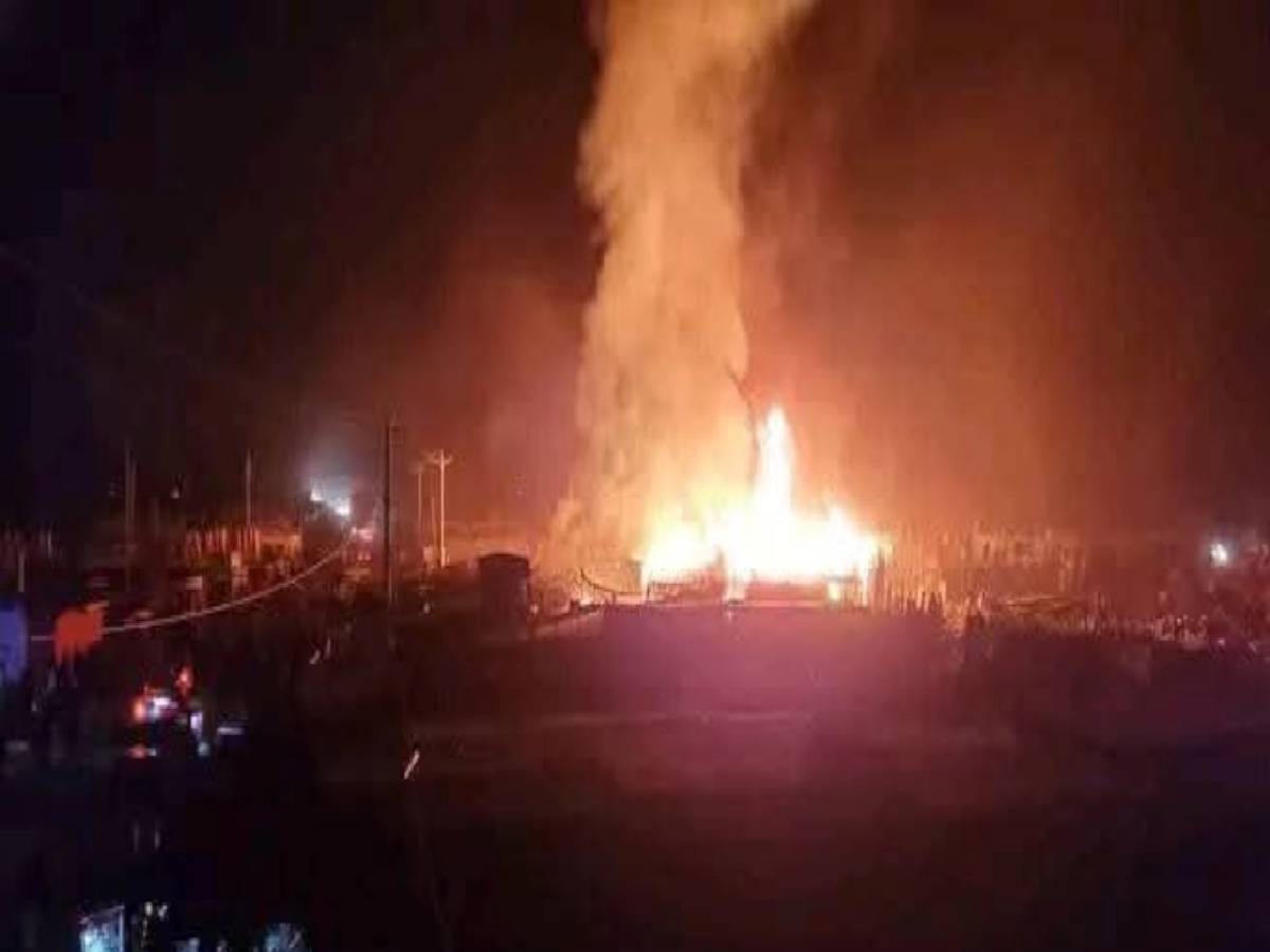 पाकिस्तान की गोलाबारी में रजौरी जिले के मजिस्ट्रेट की मौत, सीएम ने जताया दुख पाकिस्तान की गोलाबारी में रजौरी जिले के मजिस्ट्रेट की मौत, सीएम ने जताया दुख