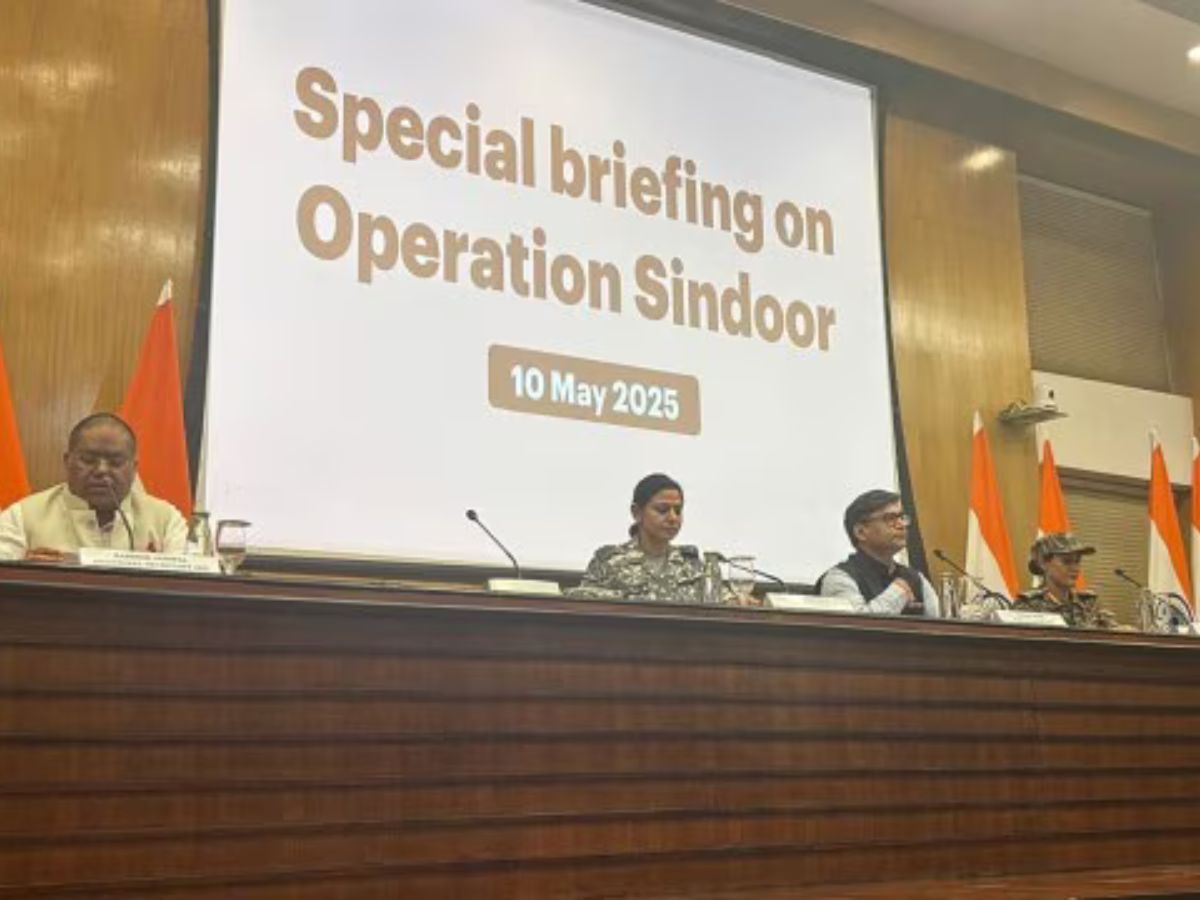 Operation Sindoor: ଭାରତର ସାମରିକ ସ୍ଥଳରେ ଆକ୍ରମଣ ମିଛ, ଗୁଳି ବର୍ଷଣ ଜାରି,ସୀମାରେ ସୈନ୍ୟ ବଢ଼ାଉଛି ପାକିସ୍ତାନ Operation Sindoor: ଭାରତର ସାମରିକ ସ୍ଥଳରେ ଆକ୍ରମଣ ମିଛ, ଗୁଳି ବର୍ଷଣ ଜାରି,ସୀମାରେ ସୈନ୍ୟ ବଢ଼ାଉଛି ପାକିସ୍ତାନ