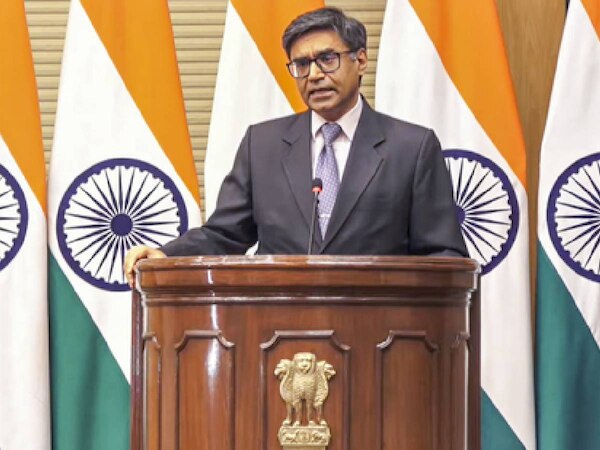 सीजफायर के लिए पाक ने भारत के इस अफसर को किया था फोन; विक्रम मिस्री ने किया खुलासा !