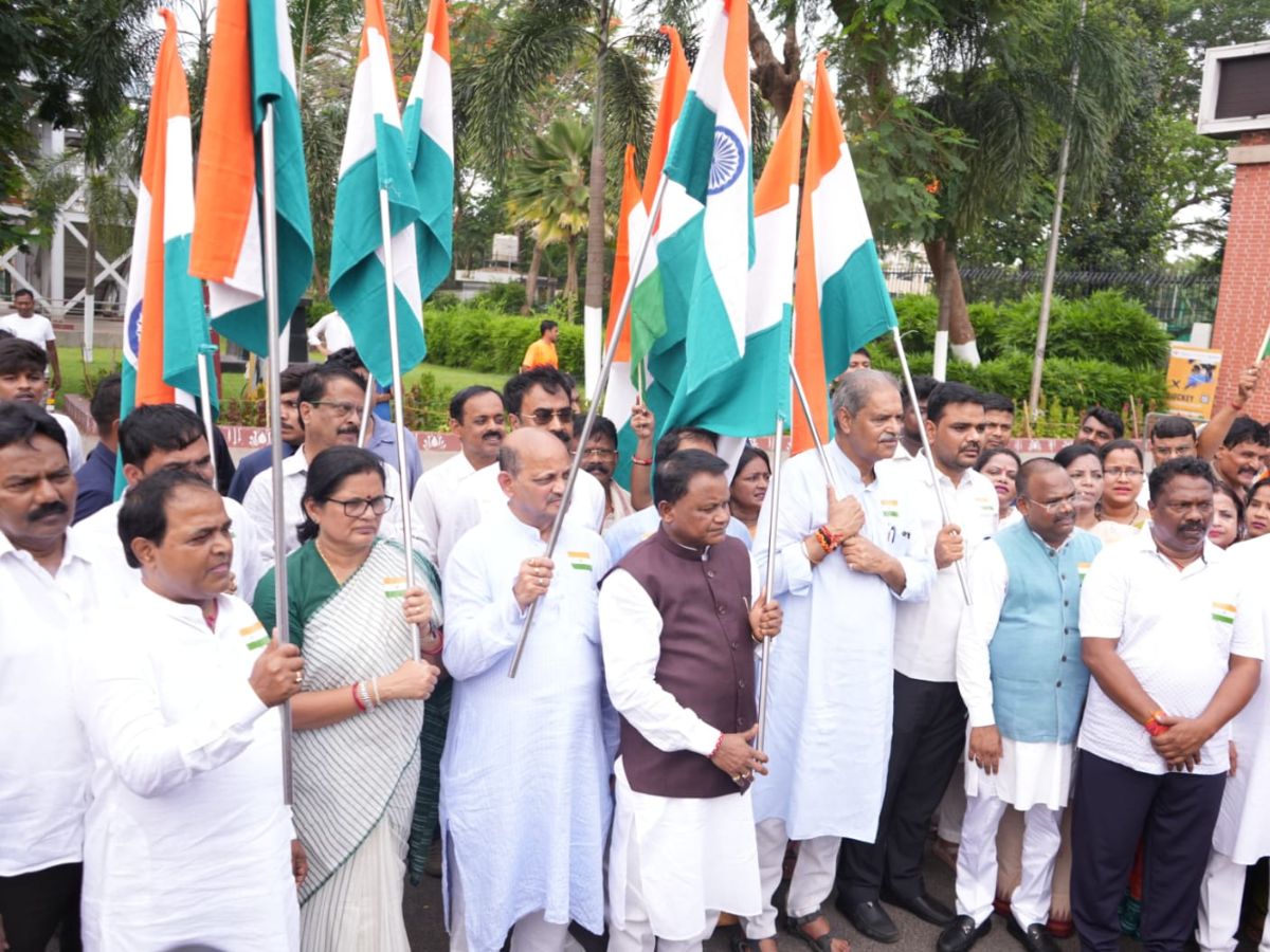 Triranga Yatra : ଶତ୍ରୁର ପ୍ରତ୍ୟେକ ଆହ୍ବାନର ଉଚିତ୍ ଜବାବ ଦେବା ପାଇଁ ଆମ ସେନାବାହିନୀ ସଂପୂର୍ଣ୍ଣ ପ୍ରସ୍ତୁତ: ମୁଖ୍ୟମନ୍ତ୍ରୀ Triranga Yatra : ଶତ୍ରୁର ପ୍ରତ୍ୟେକ ଆହ୍ବାନର ଉଚିତ୍ ଜବାବ ଦେବା ପାଇଁ ଆମ ସେନାବାହିନୀ ସଂପୂର୍ଣ୍ଣ ପ୍ରସ୍ତୁତ: ମୁଖ୍ୟମନ୍ତ୍ରୀ