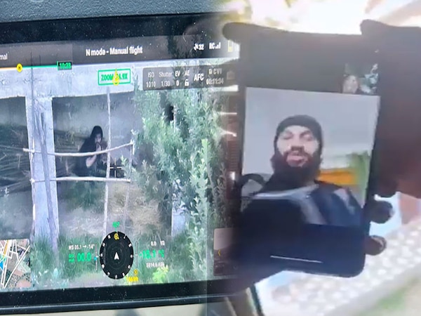 एनकाउंटर से पहले वीडियो कॉल पर अपनी मां से बात करते हुए आतंकी 