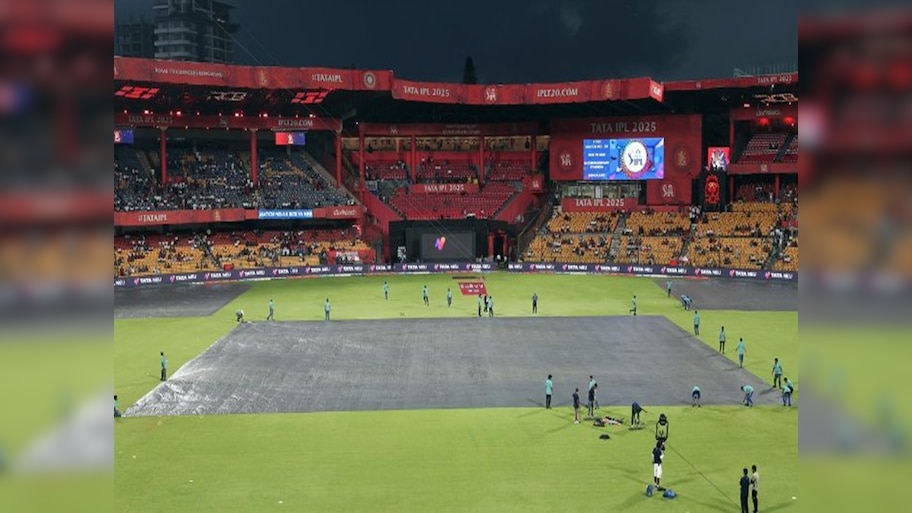 RCB vs KKR: ବର୍ଷା ଯୋଗୁଁ ବାତିଲ ହେଲା କୋଲକାତା-ବେଙ୍ଗାଲୁରୁ ମ୍ୟାଚ୍; ପ୍ଲେଅଫ୍‌ରୁ ବାଦ ପଡ଼ିଲା KKR, ଟେବୁଲ୍‌ ଏହି ସ୍ଥାନରେ RCB