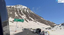 रोहतांग दर्रे पर फिर लौटी रौनक, सैलानियों से गुलजार होने लगा हिमाचल