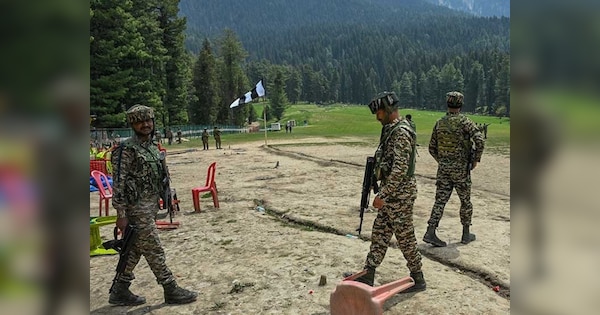 पहलगाम आतंकी हमले का खुला असली राज, पाकिस्तान में बैठे थे आतंकियों के हैंडलर; जानें विदेश मंत्रालय ने क्या कहा