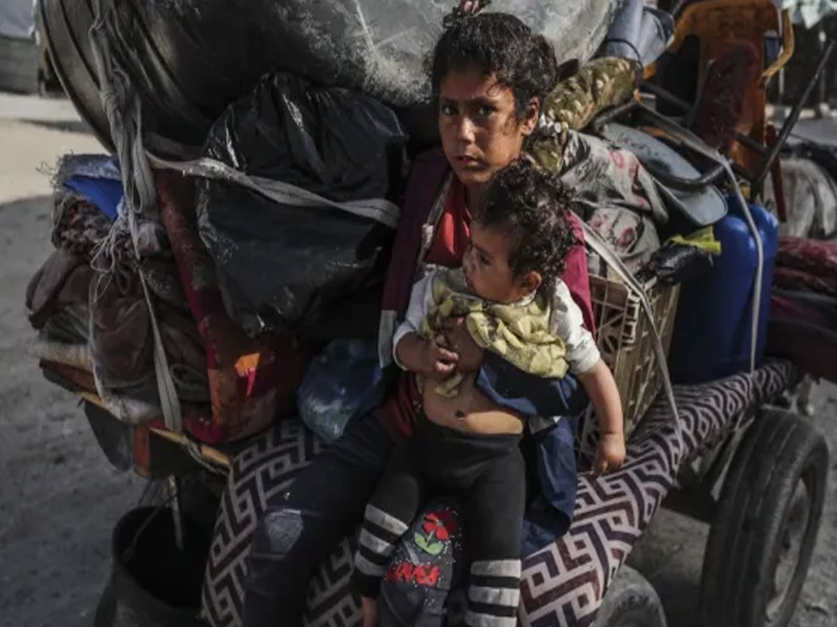 भूख से तड़प रहे गाजा के बच्चों पर पसीजा 22 गैर-मुस्लिम देशों का दिल, अरब मुल्क खामोश क्यों? भूख से तड़प रहे गाजा के बच्चों पर पसीजा 22 गैर-मुस्लिम देशों का दिल, अरब मुल्क खामोश क्यों?