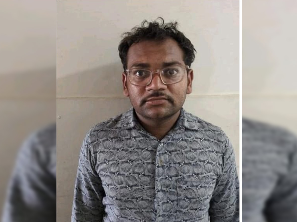 Pakistan को दे रहा था BSF और IAF की जानकारी; पुलिस के हत्थे चढा सहदेव गोहिल Pakistan को दे रहा था BSF और IAF की जानकारी; पुलिस के हत्थे चढा सहदेव गोहिल