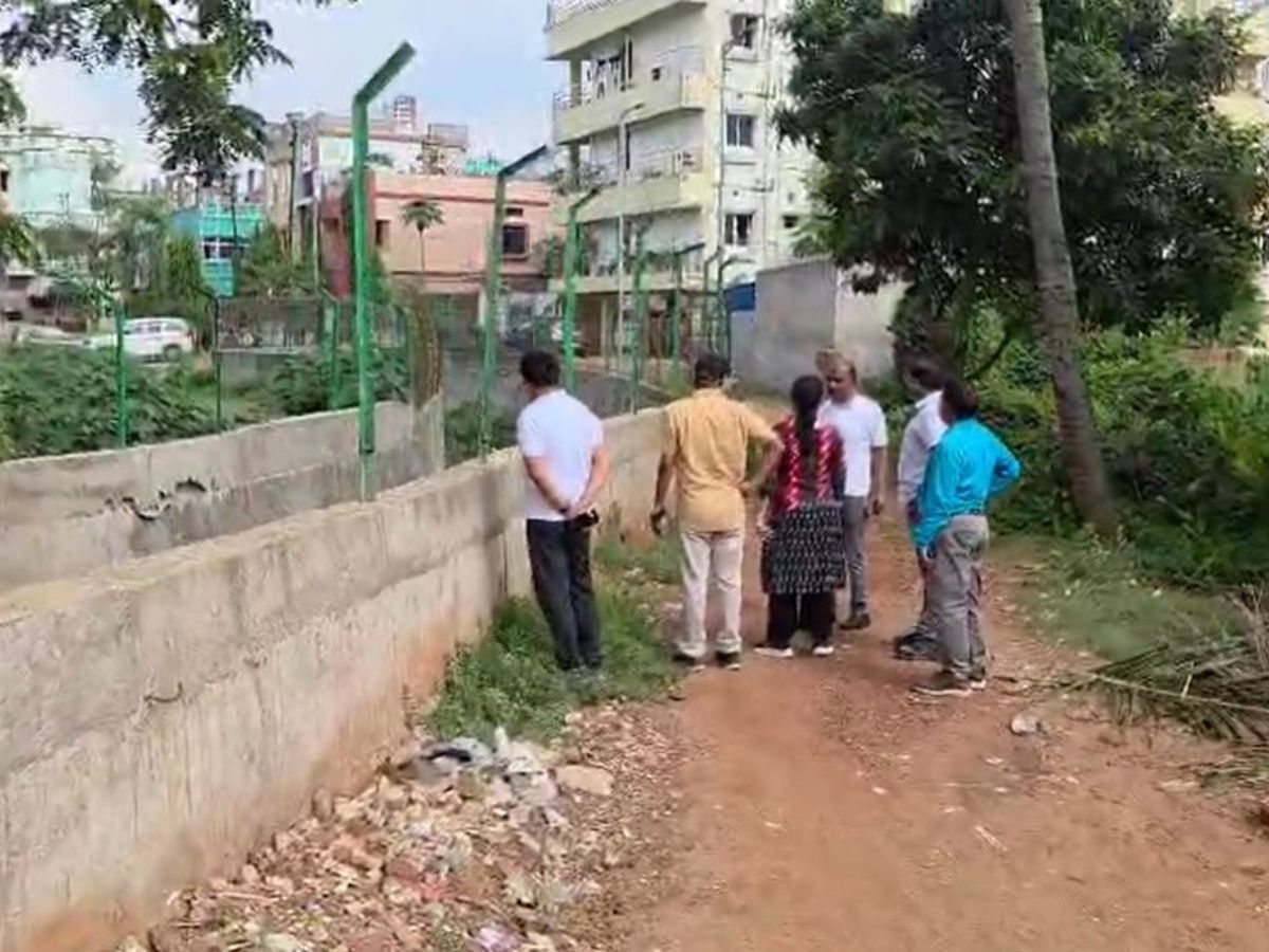 ଗଙ୍ଗୁଆନାଳ ଏବଂ ଦୟା ପଶ୍ଚିମ କେନାଲ ପରିଦର୍ଶନ କଲେ ପ୍ରମୁଖ ସଚିବ ଗଙ୍ଗୁଆନାଳ ଏବଂ ଦୟା ପଶ୍ଚିମ କେନାଲ ପରିଦର୍ଶନ କଲେ ପ୍ରମୁଖ ସଚିବ