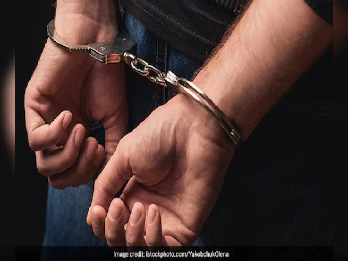 दिल्ली पुलिस ने नौ बांग्लादेशी को किया गिरफ्तार, बैन हुआ ऐप किया था इंस्टाल दिल्ली पुलिस ने नौ बांग्लादेशी को किया गिरफ्तार, बैन हुआ ऐप किया था इंस्टाल
