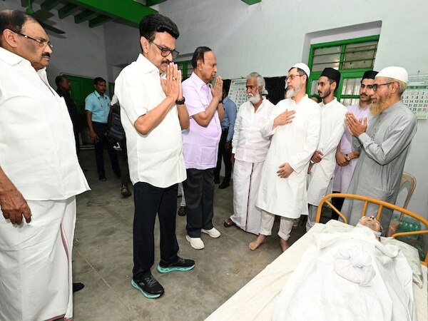 तमिलनाडु के काज़ी के इंतकाल पर सीएम स्टालिन ने पेश की ख़िराज-ए-अक़ीदत