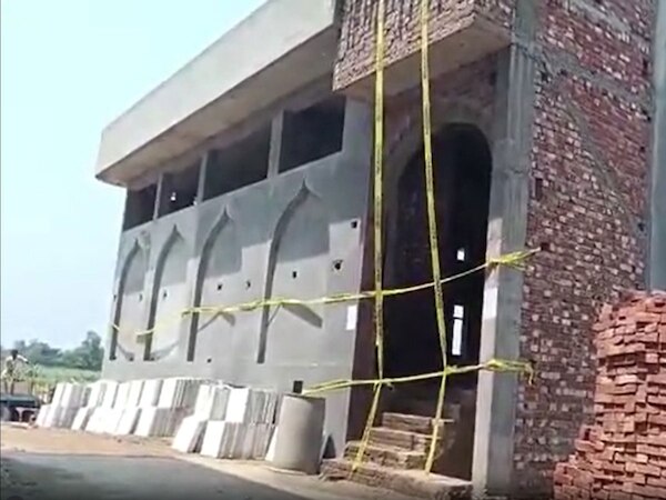 UP: मुजफ्फरनगर में रोका गया मस्जिद का निर्माण; ज़मीन के मालिक और संरक्षक को भेजा जेल