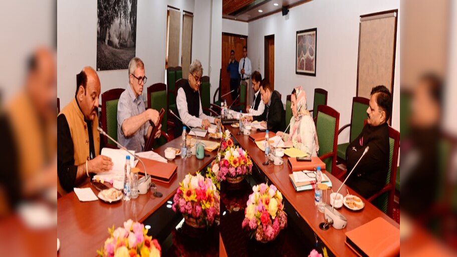Cabinet Meeting in Pahalgam: ପହଲଗାମରେ କ୍ୟାବିନେଟ ବୈଠକ କଲେ ଓମର ଅବଦୁଲ୍ଲା