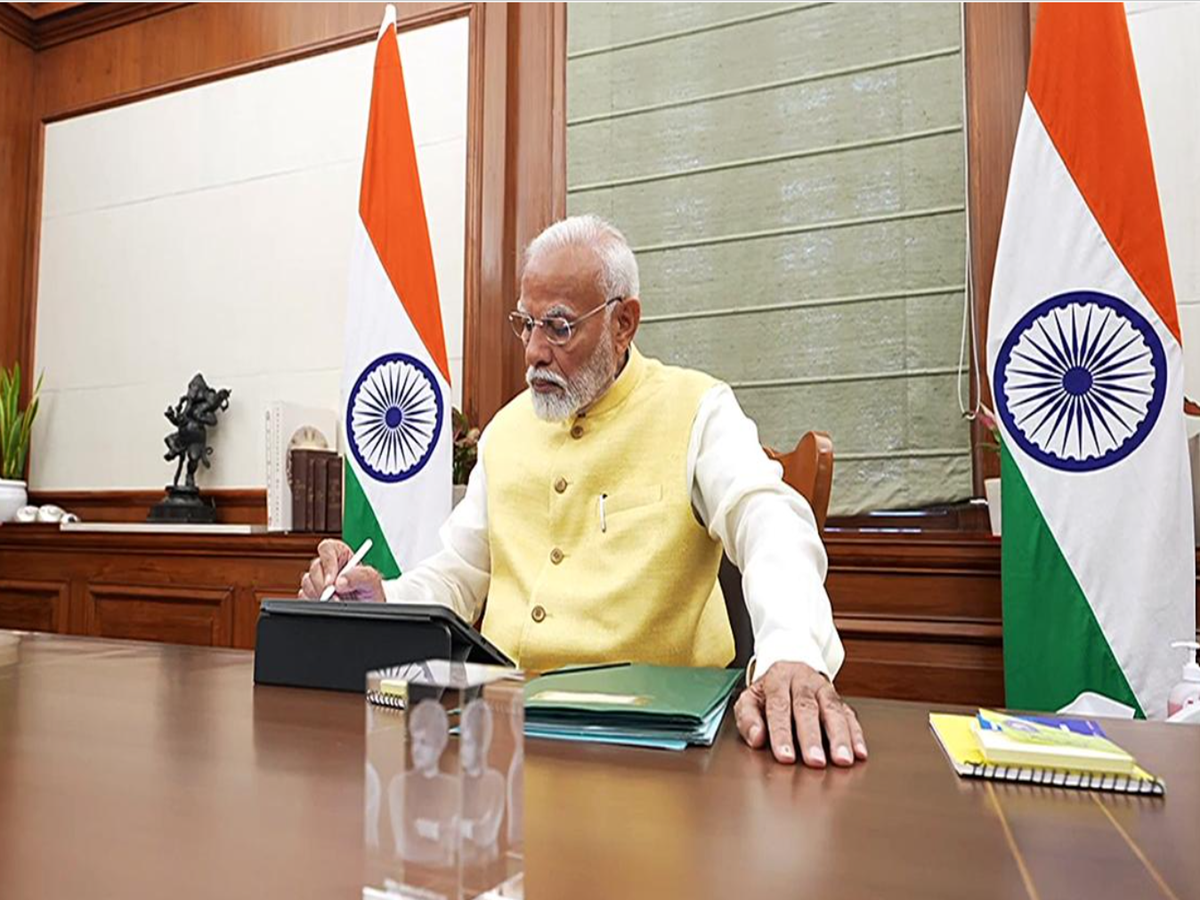 Modi Cabinet: କୃଷକମାନଙ୍କୁ ସରକାରଙ୍କ ବଡ଼ ଉପହାର, ମୋଦି କ୍ୟାବିନେଟ୍ ନେଲା ଏହି ୫ ବଡ଼ ନିଷ୍ପତ୍ତି Modi Cabinet: କୃଷକମାନଙ୍କୁ ସରକାରଙ୍କ ବଡ଼ ଉପହାର, ମୋଦି କ୍ୟାବିନେଟ୍ ନେଲା ଏହି ୫ ବଡ଼ ନିଷ୍ପତ୍ତି