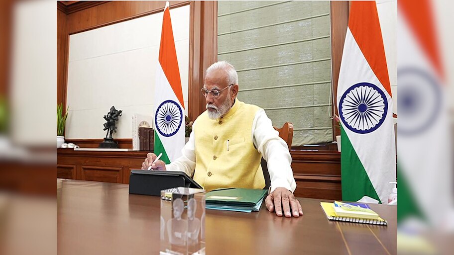 Modi Cabinet: କୃଷକମାନଙ୍କୁ ସରକାରଙ୍କ ବଡ଼ ଉପହାର, ମୋଦି କ୍ୟାବିନେଟ୍ ନେଲା ଏହି ୫ ବଡ଼ ନିଷ୍ପତ୍ତି
