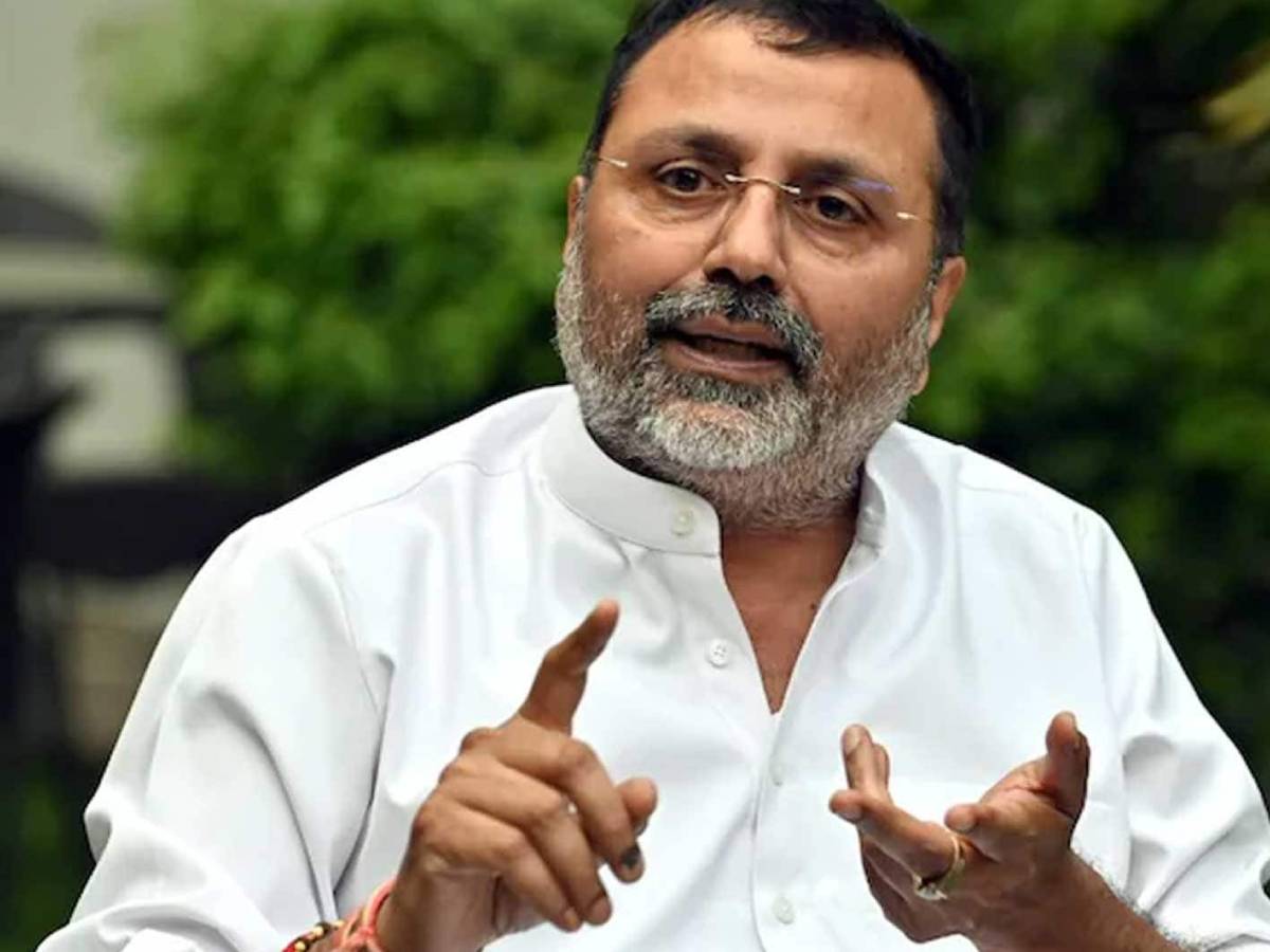 अरब देश पहुंचते ही निशिकांत दुबे का हुआ ह्रदय परिवर्तन; क्या से क्या हो गए देखते-देखते! अरब देश पहुंचते ही निशिकांत दुबे का हुआ ह्रदय परिवर्तन; क्या से क्या हो गए देखते-देखते!