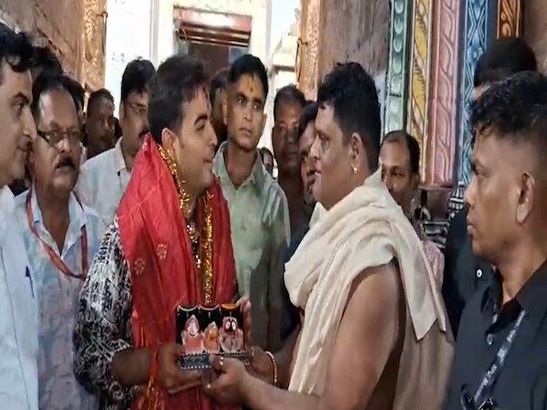 Puri News: ଜଗା ଦର୍ଶନ କଲେ ଅମ୍ବାନୀଙ୍କ ବଡ଼ ପୁଅ 