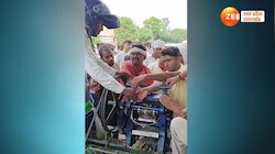 कोई बचा लो, मैं मर रहा हूं...गन्ने के जूस की मशीन में फंसा जूस निकालने वाला हाथ, वीडियो हुआ वायरल
