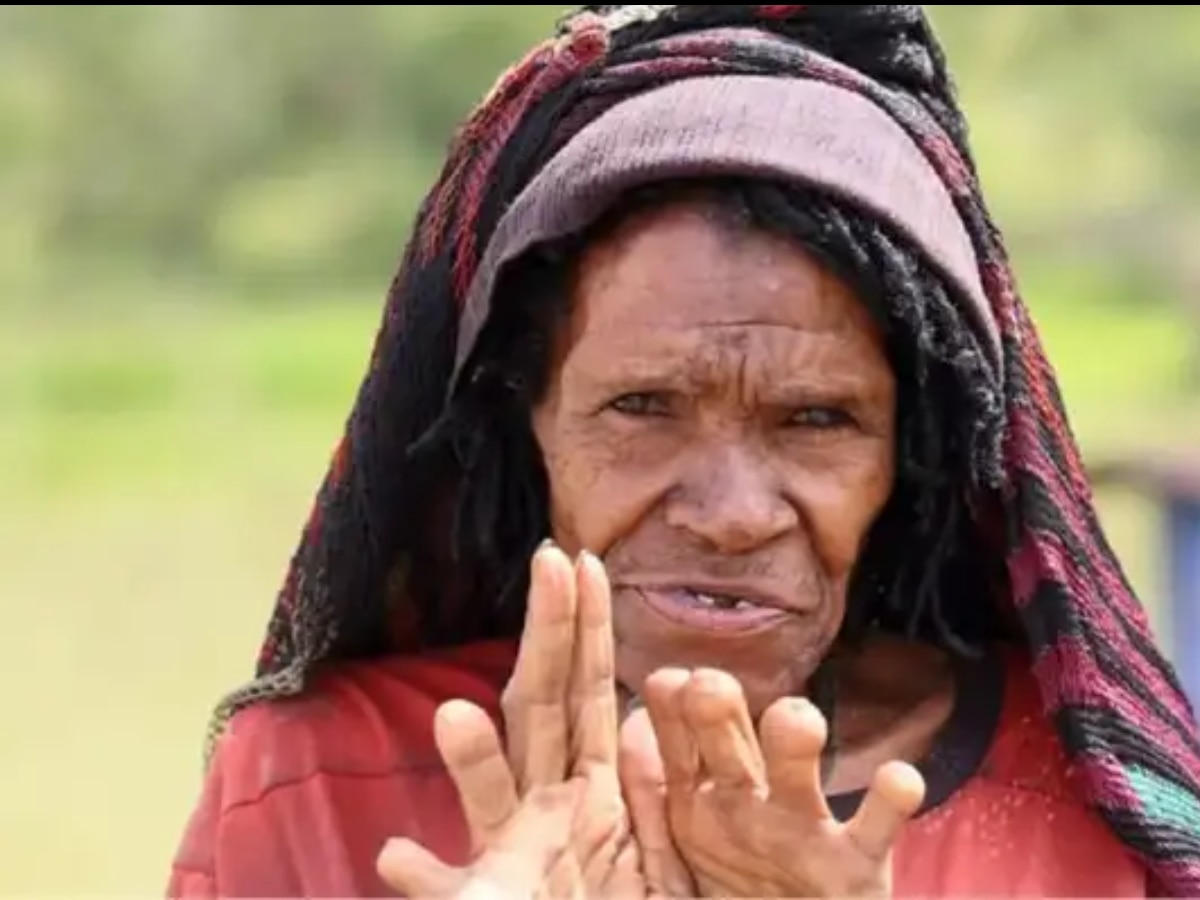 Dani tribe indonesia finger cutting tradition ekipalak rituals in hindi ...