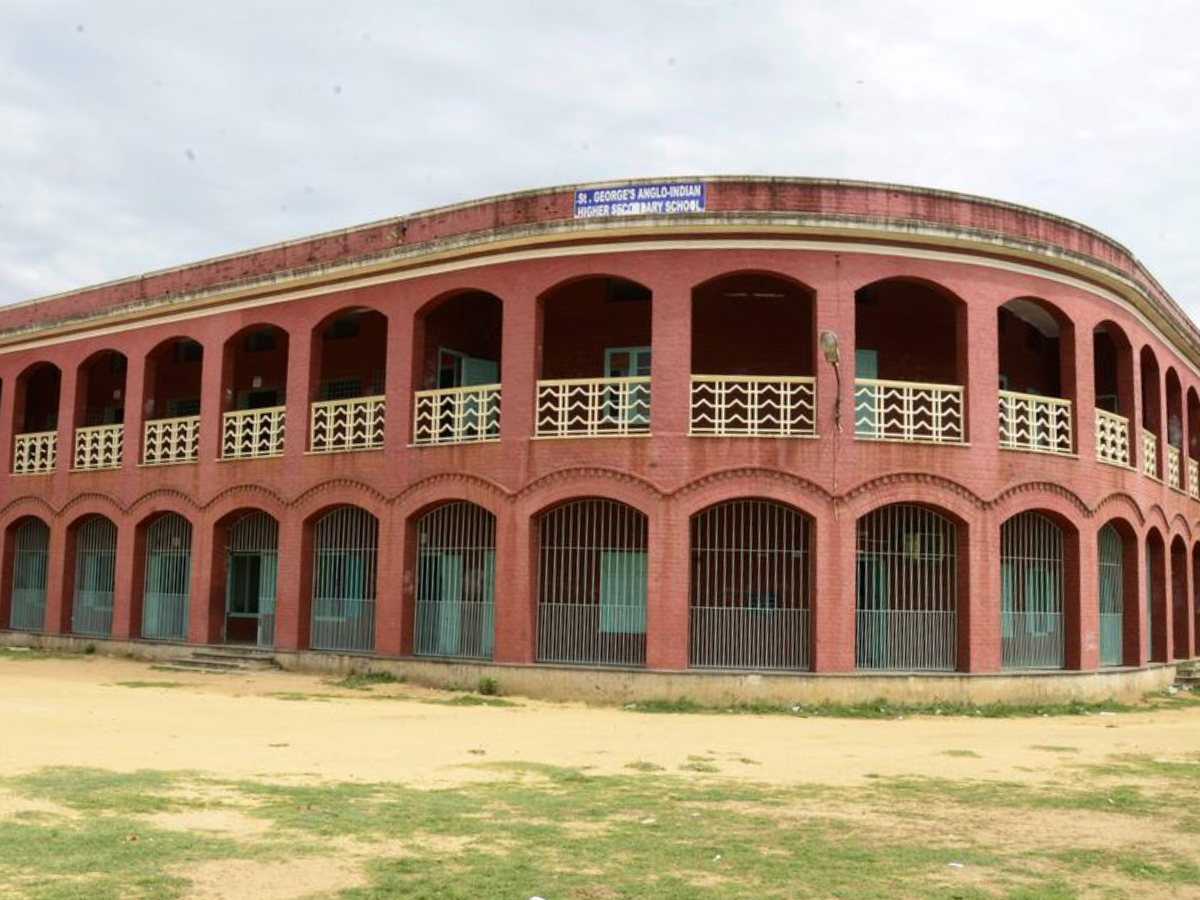 भारत में पहला स्कूल कब खोला गया? भारतीय बच्चों के बजाय इन्हें दी जाती थी शिक्षा; जानें कहां