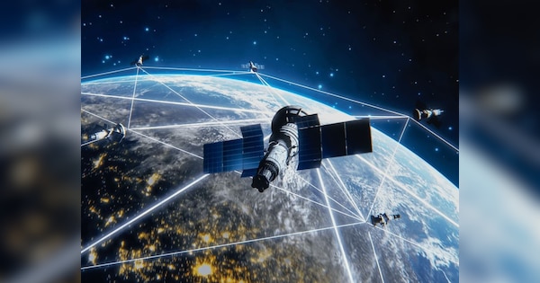 पाक-चीन की 'तीसरी आंख' पर रहेगी भारत की नजर, 2026 तक होगा स्पाई सैटेलाइट का तगड़ा नेटवर्क!