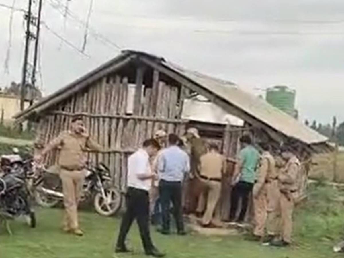 उत्तराखंड में मदरसों के खिलाफ CM धामी का अभियान जारी, हरिद्वार में तीन मदरसें सील उत्तराखंड में मदरसों के खिलाफ CM धामी का अभियान जारी, हरिद्वार में तीन मदरसें सील