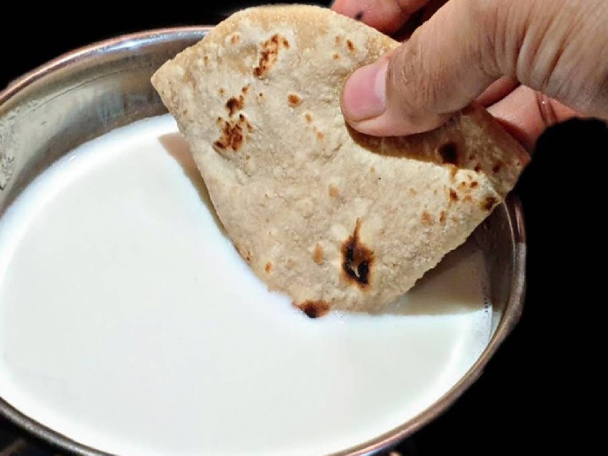 Baasi Roti baasi roti benefits | बासी रोटी और दूध पीने के फायदे | Is it good to ...