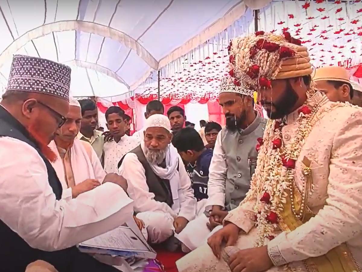 Muslim Nikaah: क्या होता है नान, नफ्का और सुकना जिसकी निकाह में दूल्हे से शपथ दिलाते हैं क़ाज़ी Muslim Nikaah: क्या होता है नान, नफ्का और सुकना जिसकी निकाह में दूल्हे से शपथ दिलाते हैं क़ाज़ी