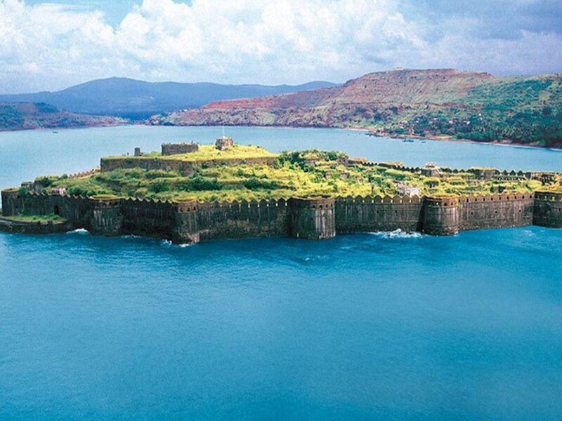 Incredible Sea Fort No One Ever Conquered Mysterious Freshwater Lake ...