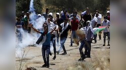 West Bank:इजराइलियों ने लगाई आग, IDF ने फिलिस्तीनियों पर कर दी फायरिंग, बच्चे की मौत