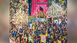 Rathyatra 2025: ଝୁଲି ଝୁଲି ଗଲେ ମହାବାହୁ, ଆଡପ ମଣ୍ଡପରୁ ଦେଉଛନ୍ତି ଦର୍ଶନ, ଦେଖନ୍ତୁ କିଛି ଫଟୋ.