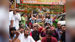 पूर्वांचलवासियों को रोहिंग्या कहने पर मंत्री मनजिंदर सिरसा के खिलाफ AAP का हल्ला बोल