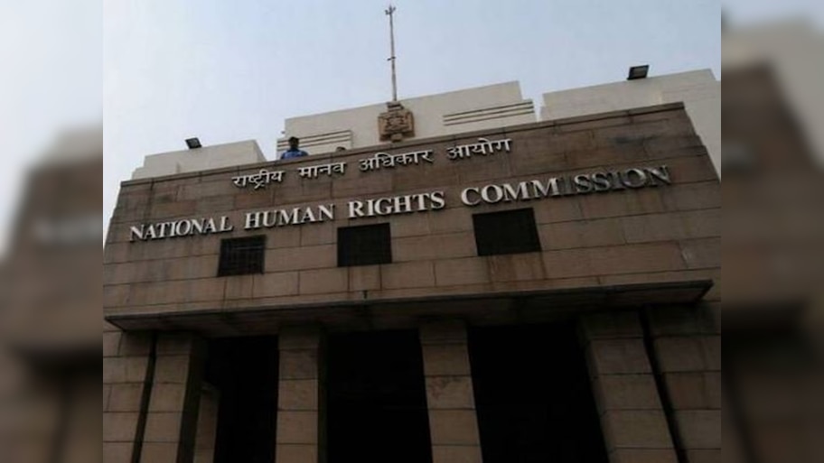 NHRC: ଧରାକୋଟରେ ଅନୁସୂଚିତ ଜାତି ଯୁବକଙ୍କୁ ନାଳପାଣି ପିଆଇବା ଘଟଣା: ମାନବାଧିକାରୀ କମିଶନଙ୍କ ରିପୋର୍ଟ ତଲବ 