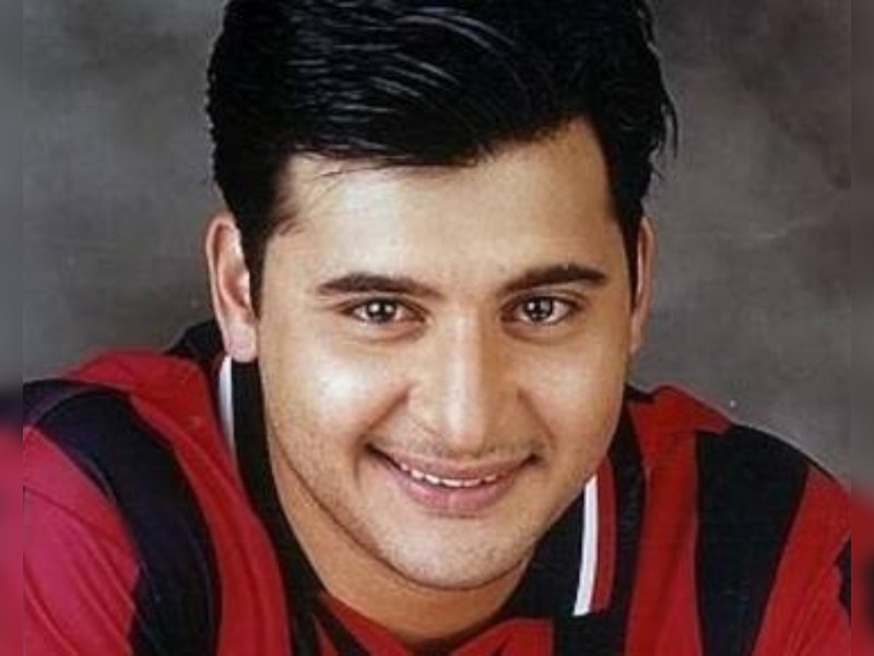 50 Year Old Mirza Abbas Ali Flop Actor Quit Bollywood Romance With ...