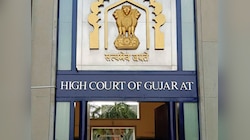 जूनागढ़: 300 साल पुरानी दरगाह गिराने पर हाईकोर्ट सख्त; तानाशाह अफरसों से मांगा जवाब