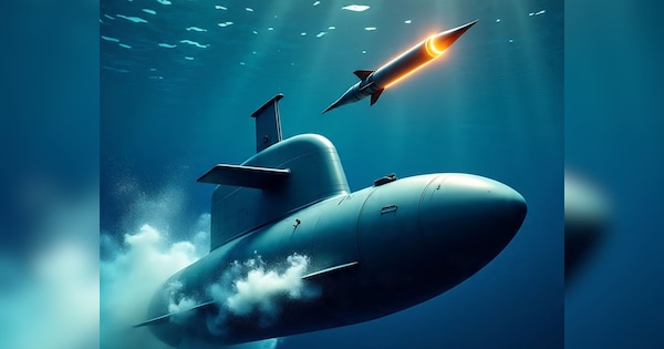 ब्रह्मोस से लैस होकर अजेय सूरमा बनेगी सबमरीन, हिंद महासागर में दुश्मन को पानी पिला देगा भारत!