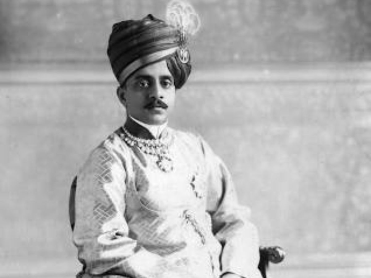 Wodeyar Maharaja Krishnaraja Wodeyar IV Story who sold jewelry to bring light ...