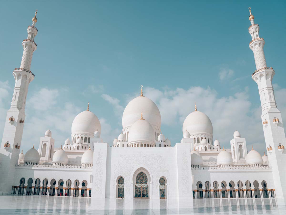 Subtle Colored Mosque Mosque Colour rule Why white or green is the color of mosques Why are ...
