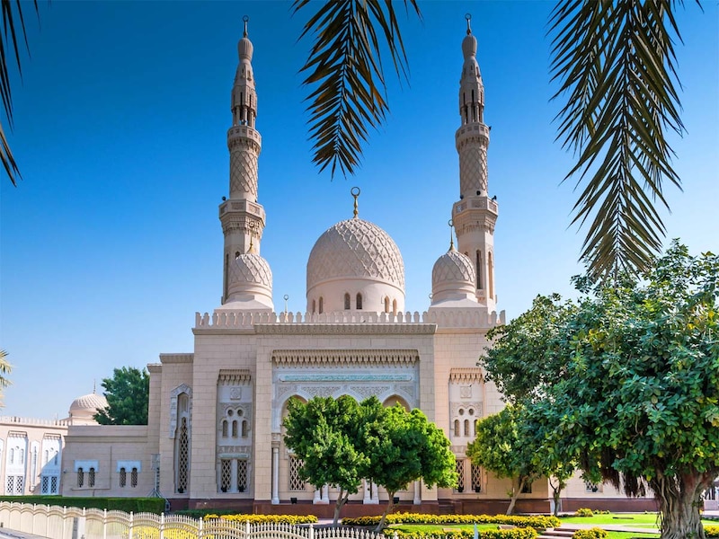 Mosque Colour rule Why white or green is the color of mosques Why are ...