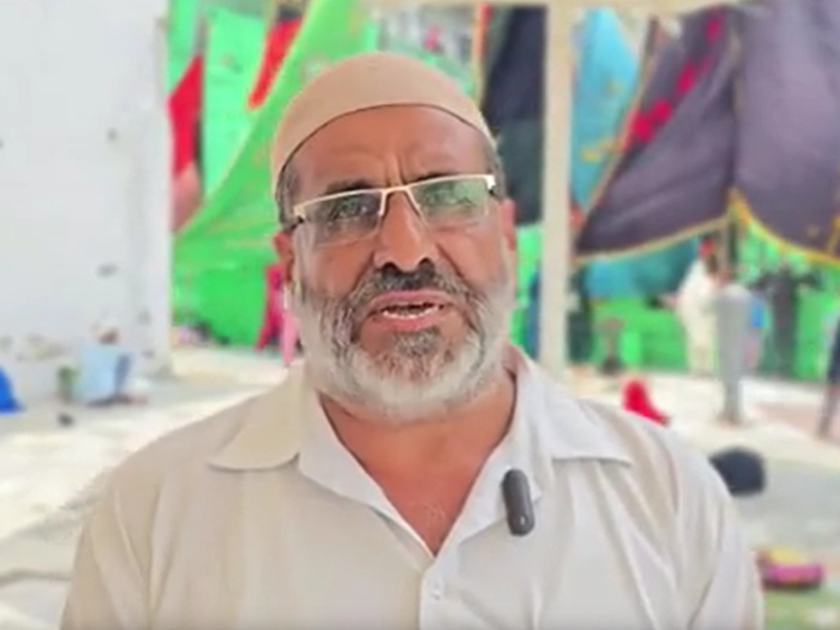 Rajasthan: न जाति न धर्म, सिर्फ भूख और बेबसी को पहचानते हैं नूर मोहम्मद; 19 हजार लोगों को बांट चुके हैं राशन किट Rajasthan: न जाति न धर्म, सिर्फ भूख और बेबसी को पहचानते हैं नूर मोहम्मद; 19 हजार लोगों को बांट चुके हैं राशन किट