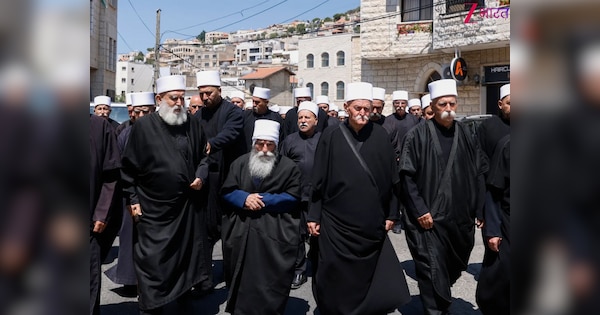 ड्रूज कौन हैं और इजराइल उनकी रक्षा के लिए सीरिया पर बमबारी क्यों कर रहा?