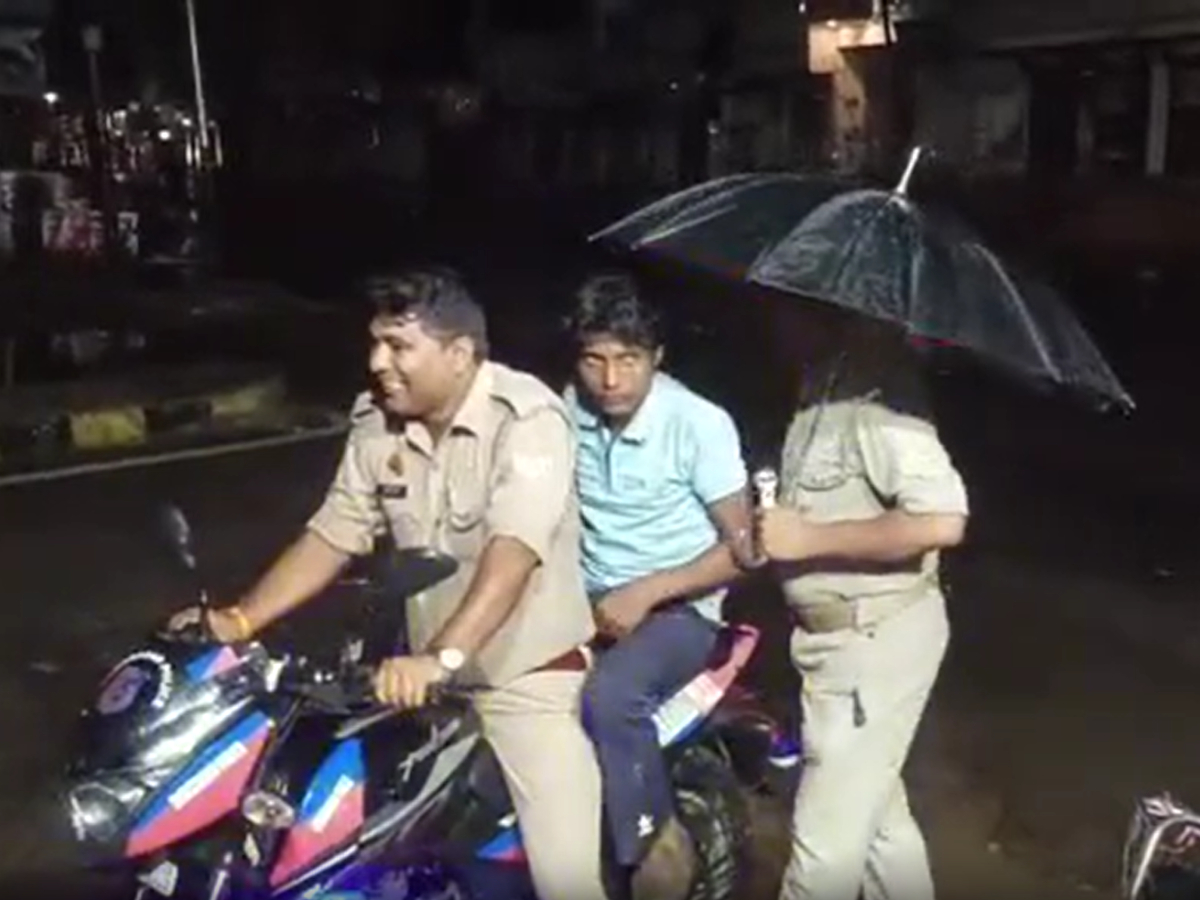 भगवान के भंडारे में भी भूखे से पूछा गया धर्म; फैज़ के खिलाफ दर्ज हुआ मुकदमा भगवान के भंडारे में भी भूखे से पूछा गया धर्म; फैज़ के खिलाफ दर्ज हुआ मुकदमा