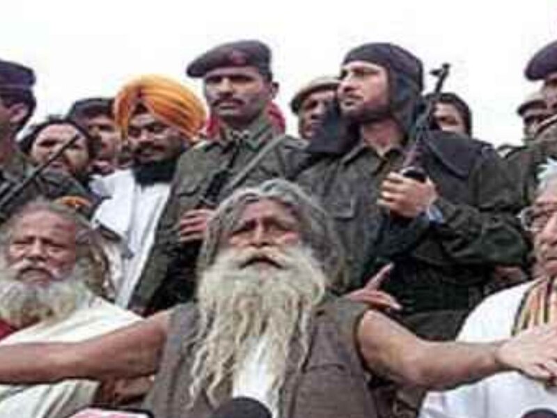 who was mahant paramhans ramchandra das whose name is associated with ...