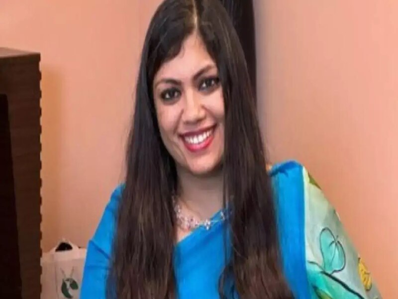 who is medha Rupam appointed as Noida DM National Leval Rifle shooter ...