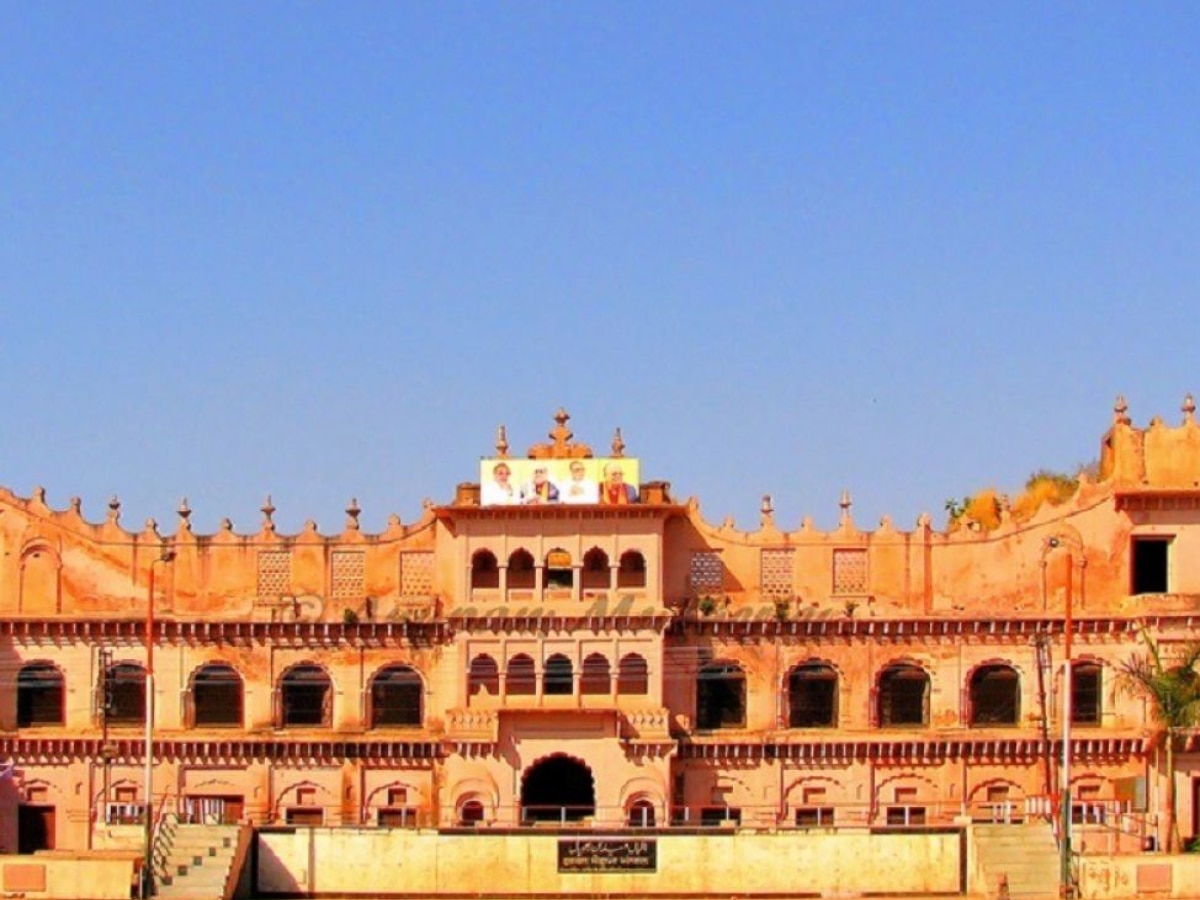 gauhar mahal is beautiful monument of bhopal history is related to ...