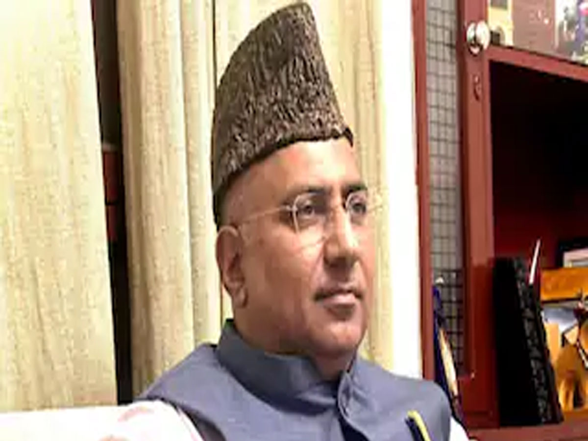 इस मुस्लिम सांसद ने पीएम मोदी के बांध दिए तारीफ के पुल; जानें क्या कहा? इस मुस्लिम सांसद ने पीएम मोदी के बांध दिए तारीफ के पुल; जानें क्या कहा?